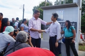 ホッタ市長代行と後藤総領事